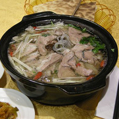 滋補(bǔ)羊肉泡饃