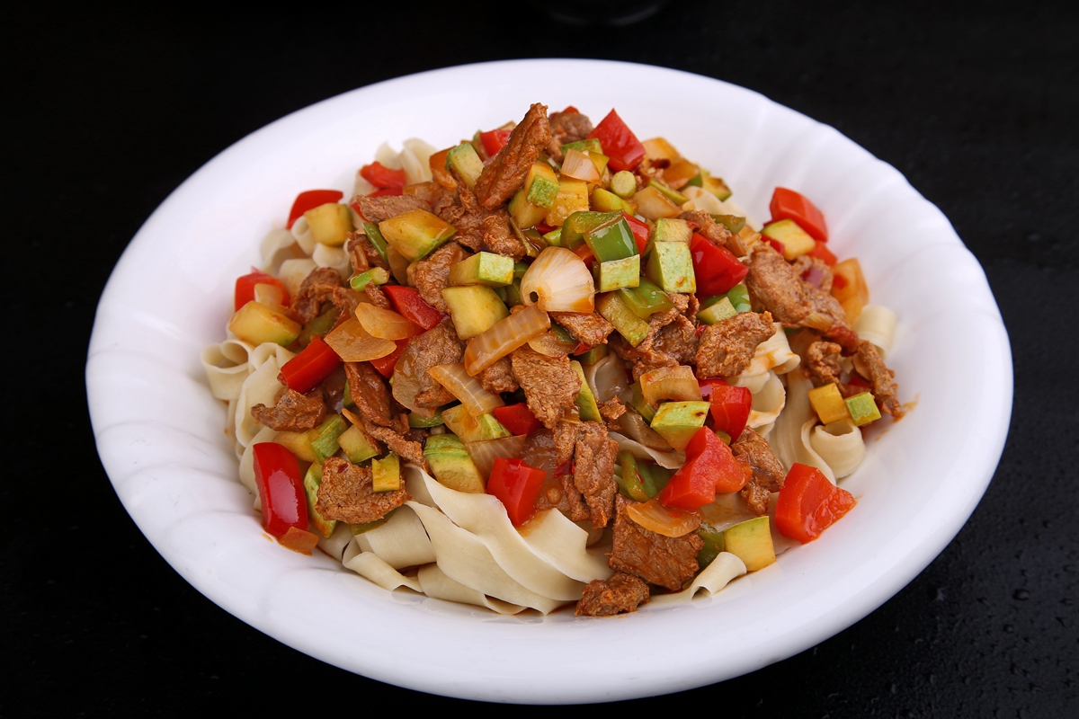 牛肉拌面
